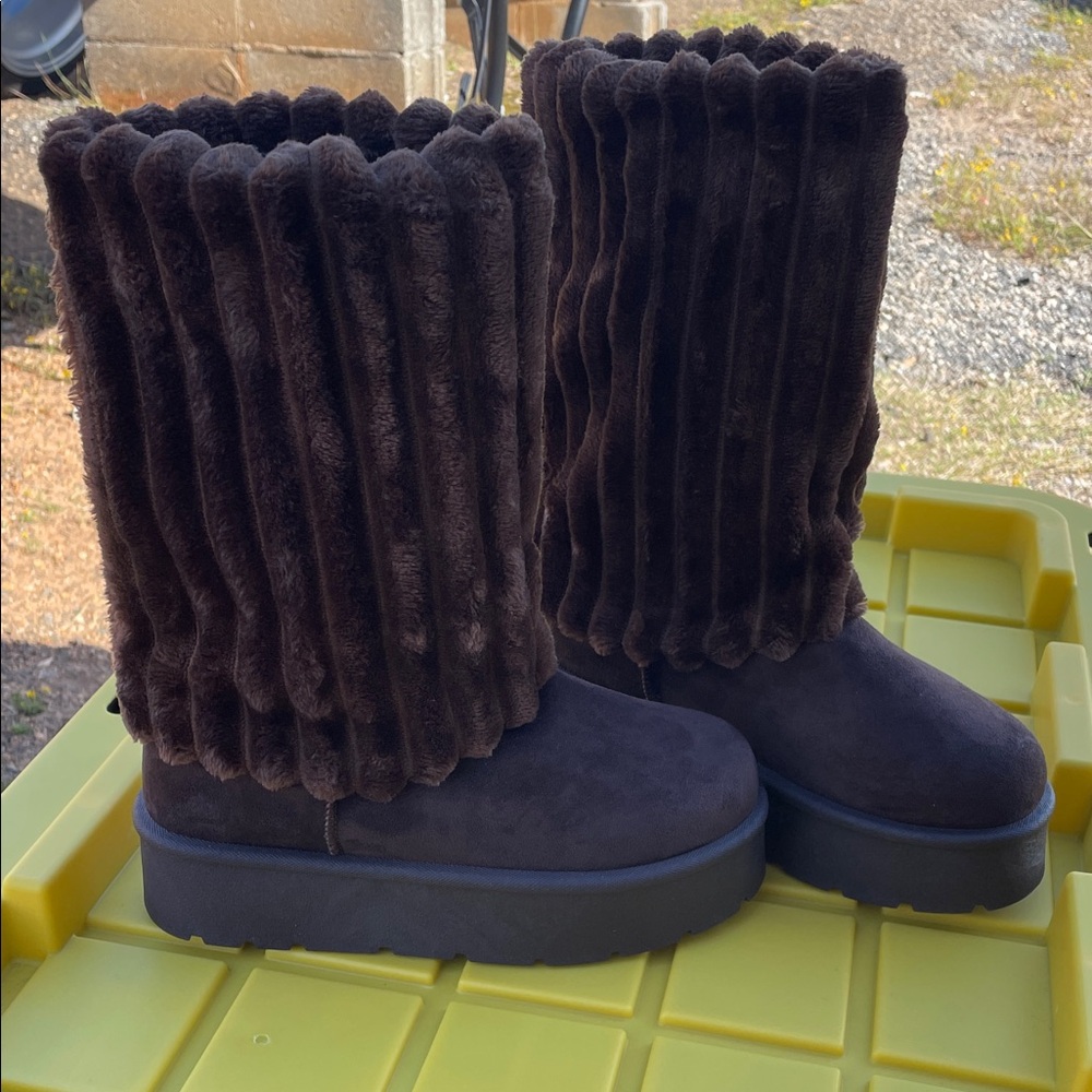 Cozy Brown Winter Boots